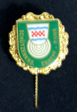 Goldene Nadel